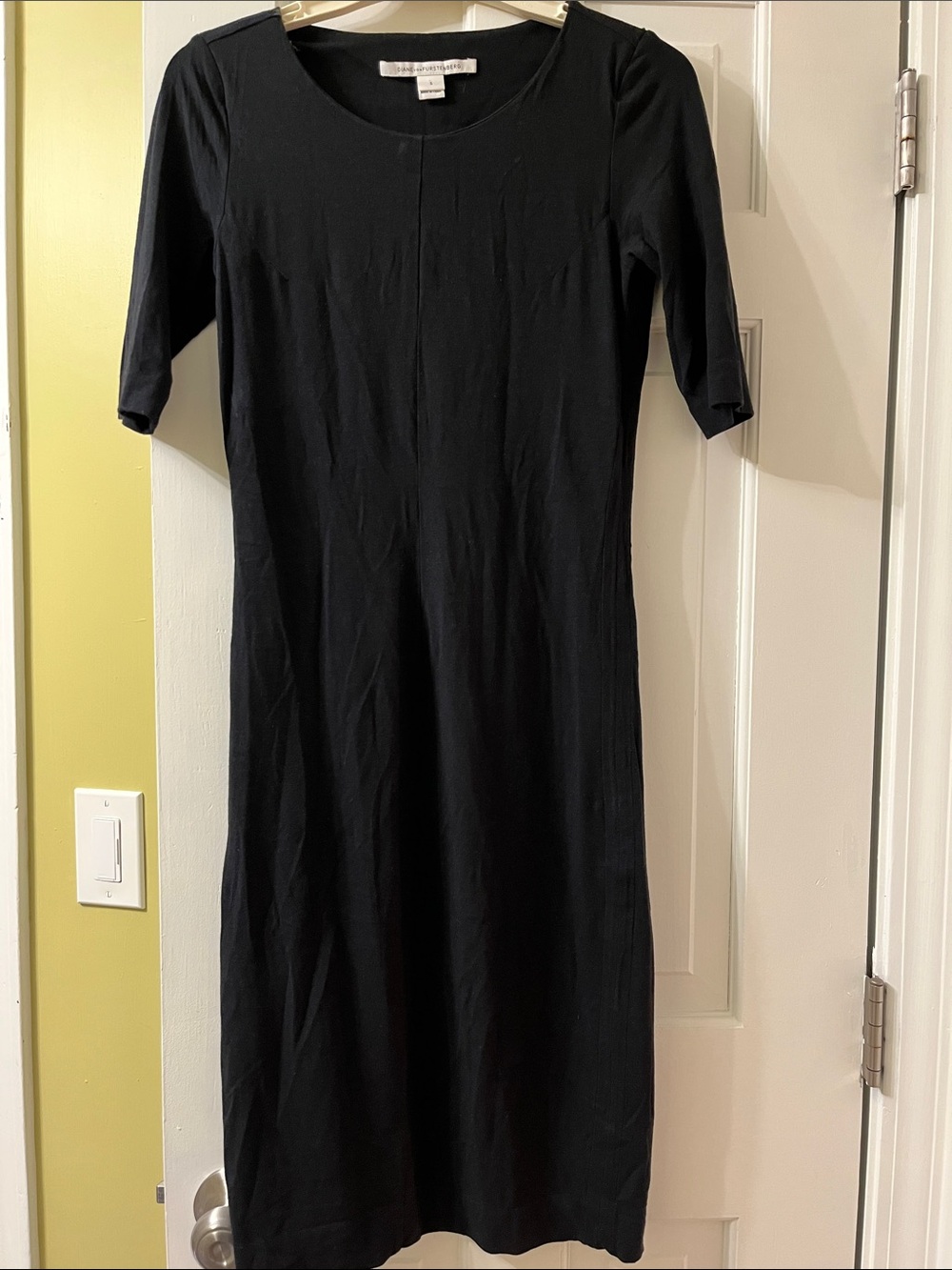 Classic Black Midi Dress - Women's Simple Scoop Neck Diane von Furstenberg sz s